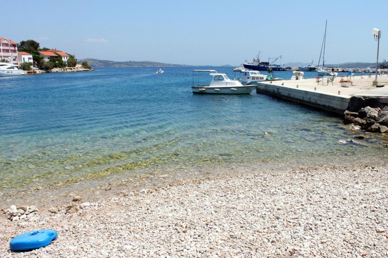 Secluded fisherman's cottage Cove Magrovica - Telascica, Dugi otok - 8142 Sali Esterno foto